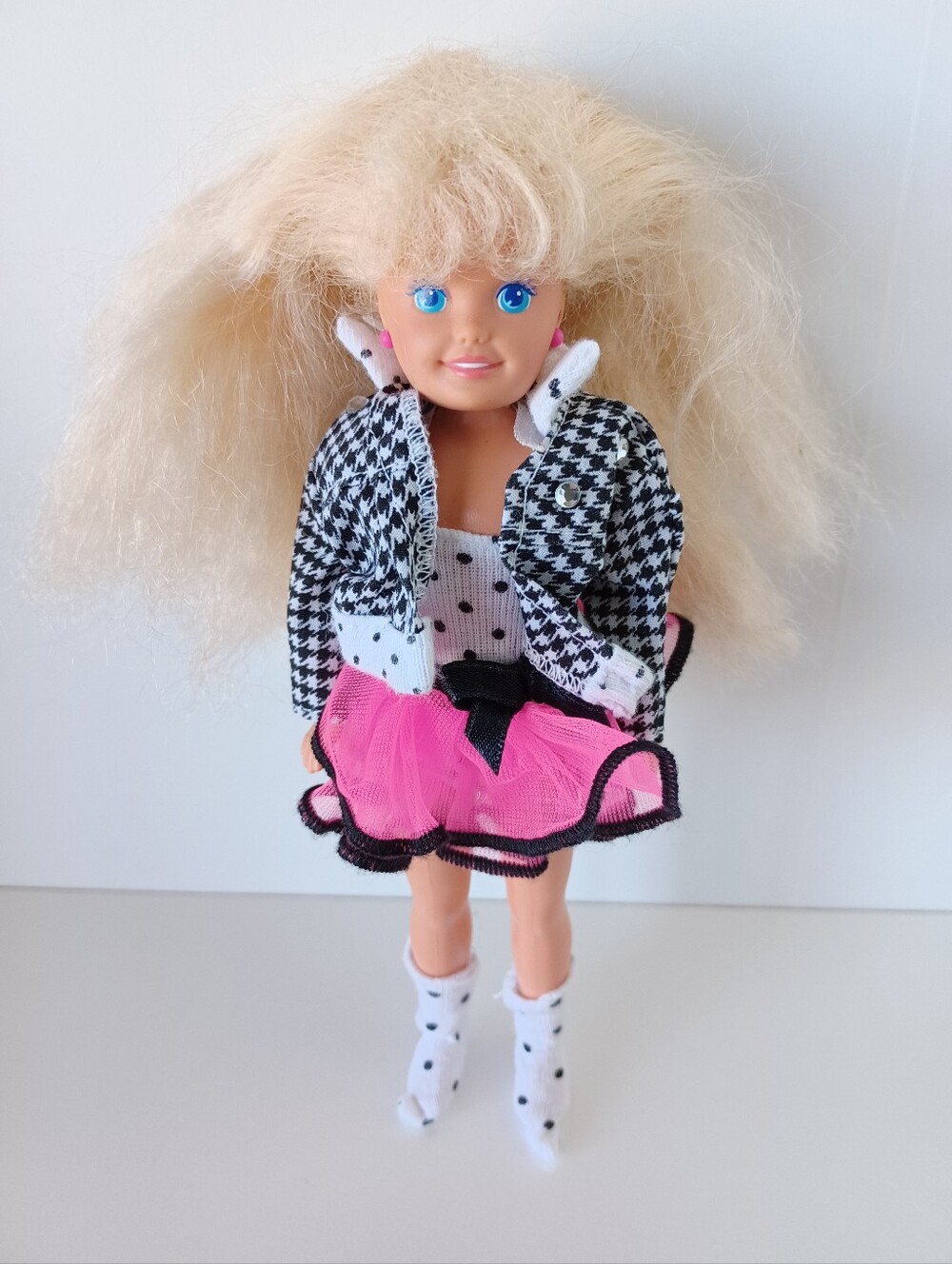 Vintage 1992 Stacie Barbie Fashion Doll In Pink Black And White Outfit Toy